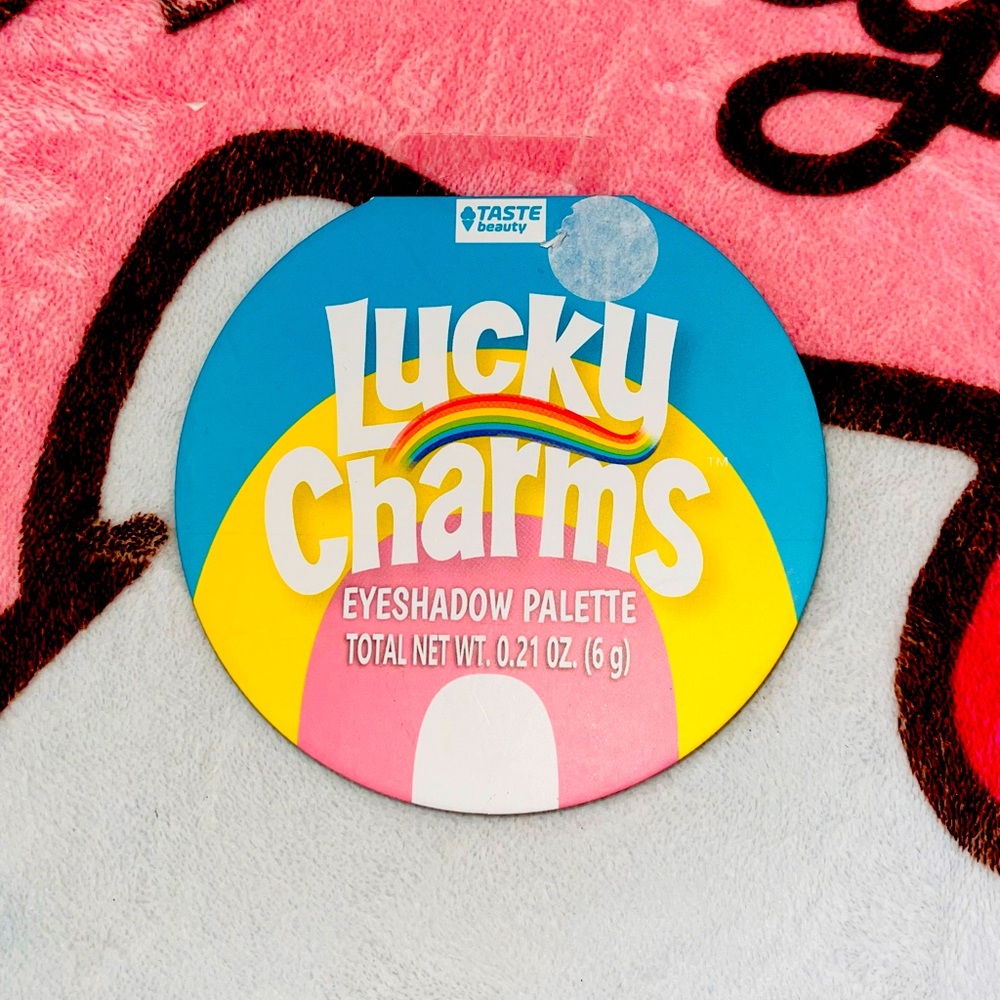 Lucky charms eyeshadow palette